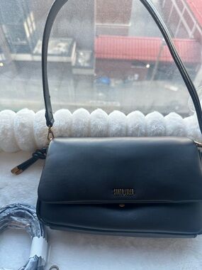 Santa Lolla Shoulder Bag